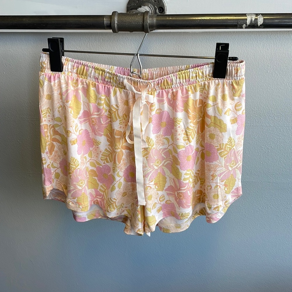 Lazy Sunday Floral Short